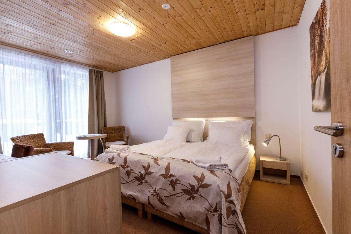 Horsky Hotel Celadenka / Mountain Resort Čeladná Bagian luar foto